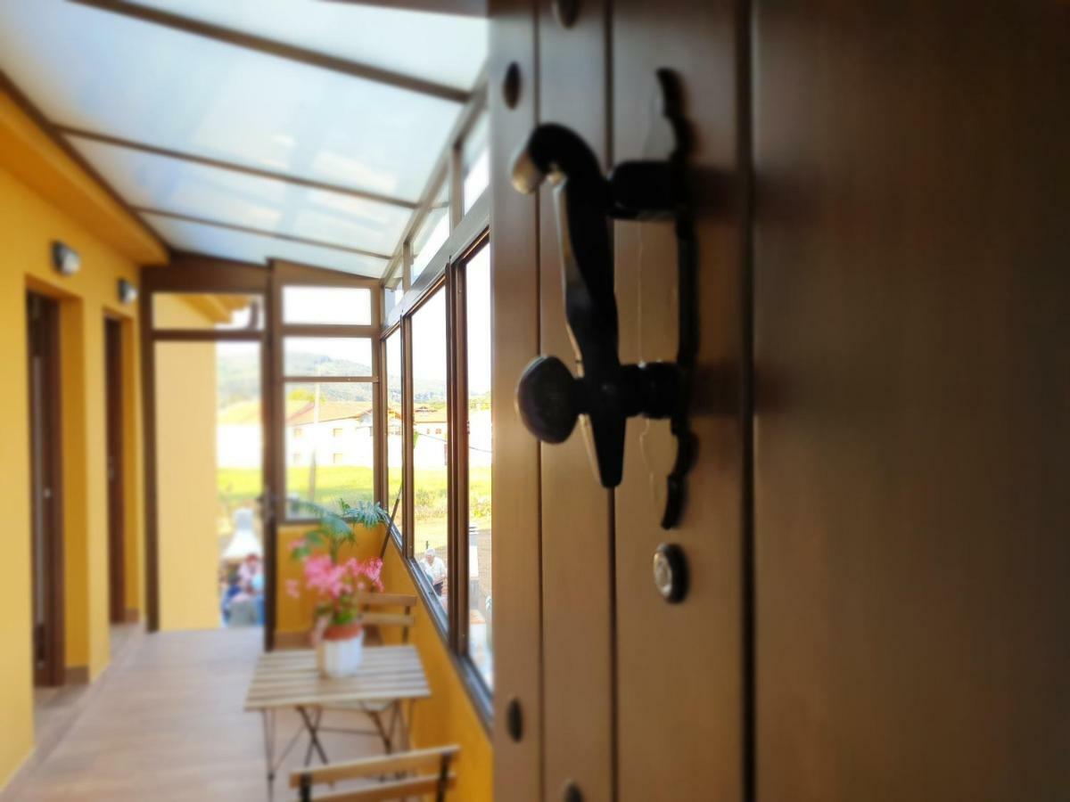 Bilona - La Colina Apartment อาร์นูเอโร ภายนอก รูปภาพ